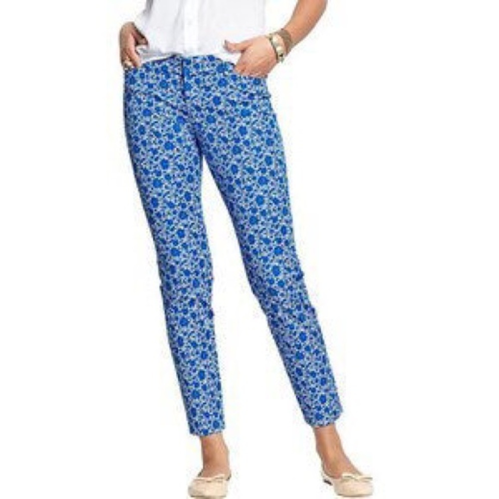 Old Navy Pixie Pants White & Blue Floral Size 16 EUC